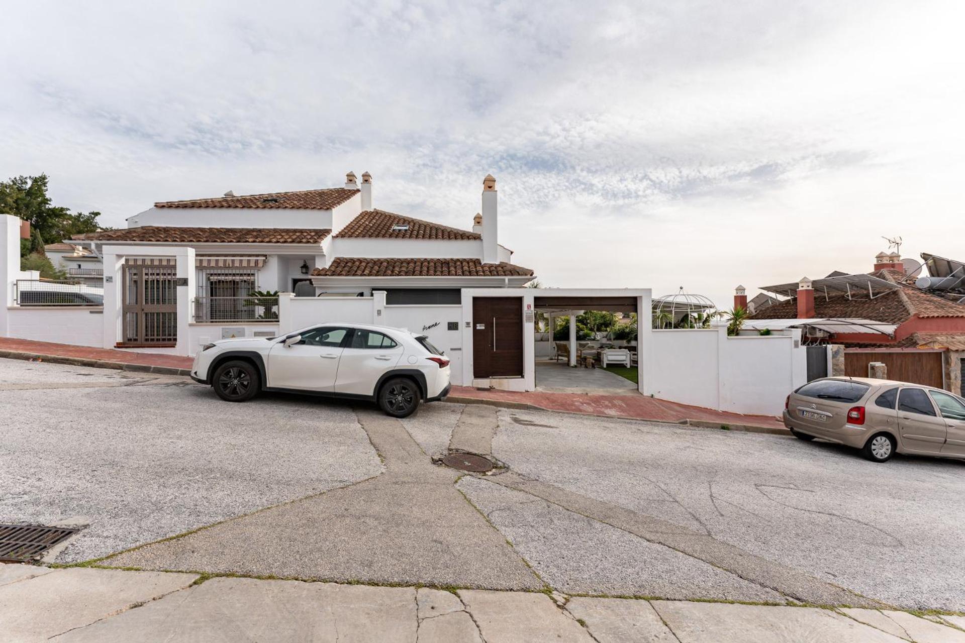 Holiday home Malagasuite Plumaria House Benalmadena