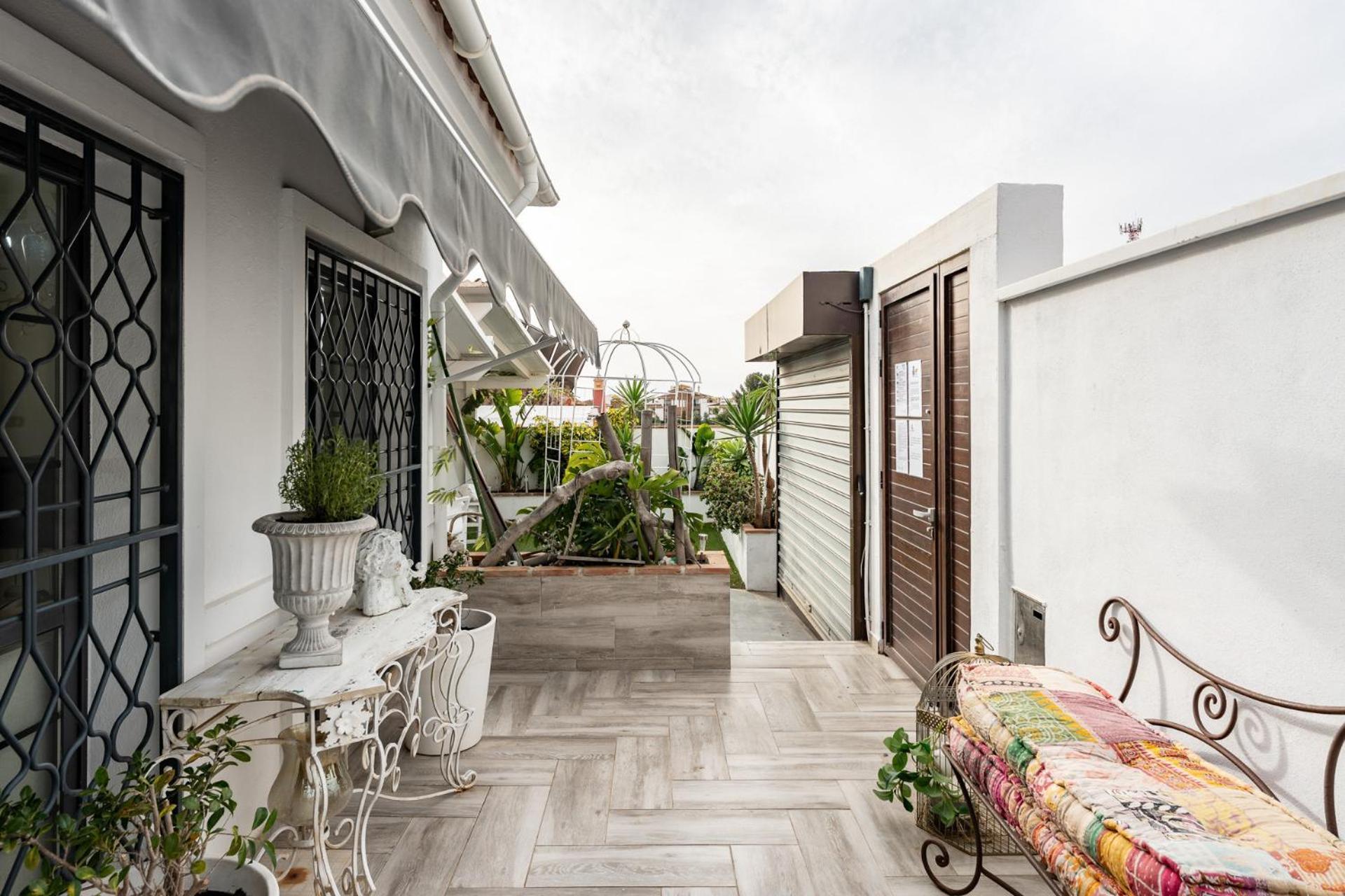 Holiday home Malagasuite Plumaria House Benalmadena