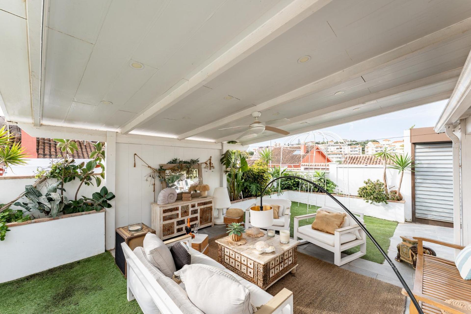 Malagasuite Plumaria House Benalmadena